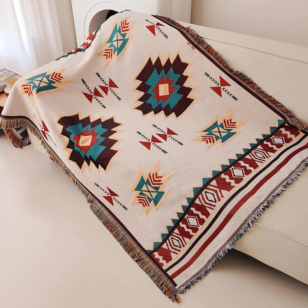 Duży koc w stylu boho aztec z  – Boho Throw Blanket Fringe recenzja i cena