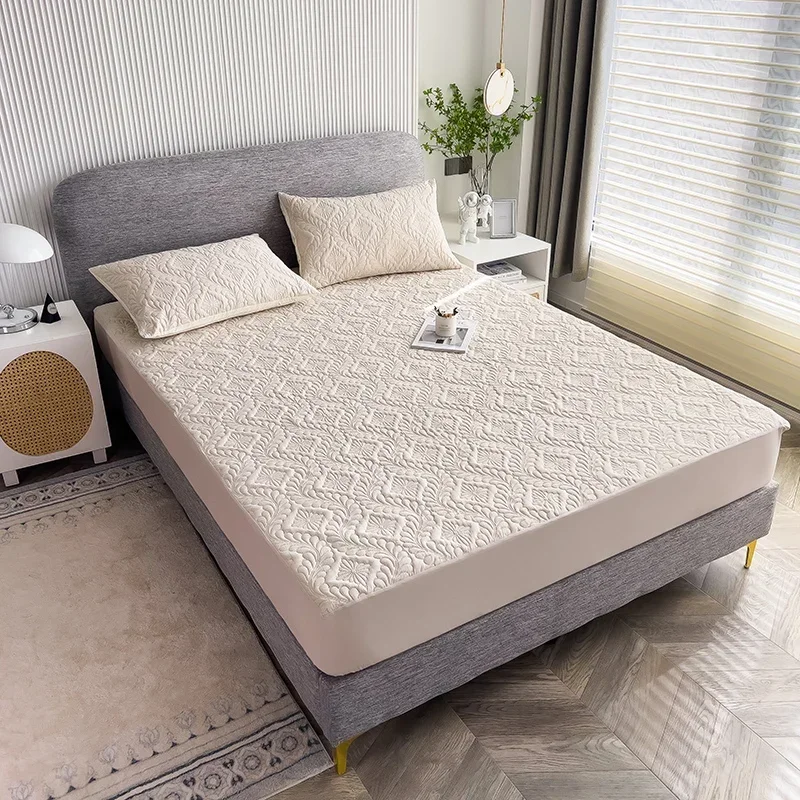 Wodoodporny, gruby ochraniacz  – Waterproof Mattress Protector Breathable recenzja i cena