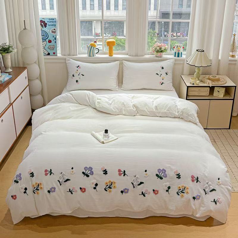 Estetyczna poszewka na kołdrę  – Aesthetic Floral Duvet Cover recenzja i cena